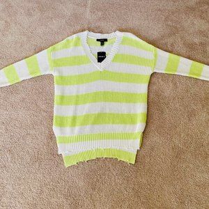 FOREVER 21 SIZE: S & M - WOMENS SWEATER IVORY/LIME
